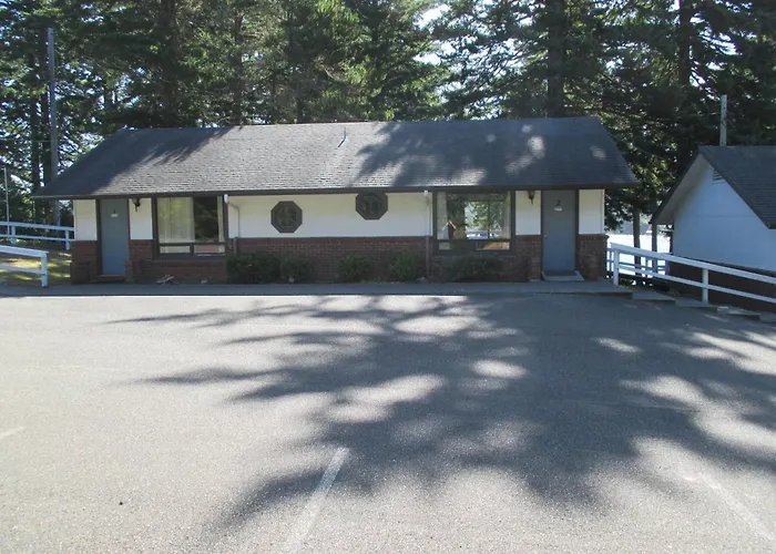 Woahink Lake Suites
